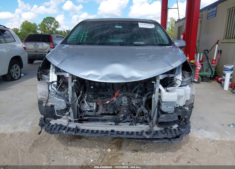 2021 TOYOTA SIENNA XLE VIN: 5TDYSKFC5MS007913
