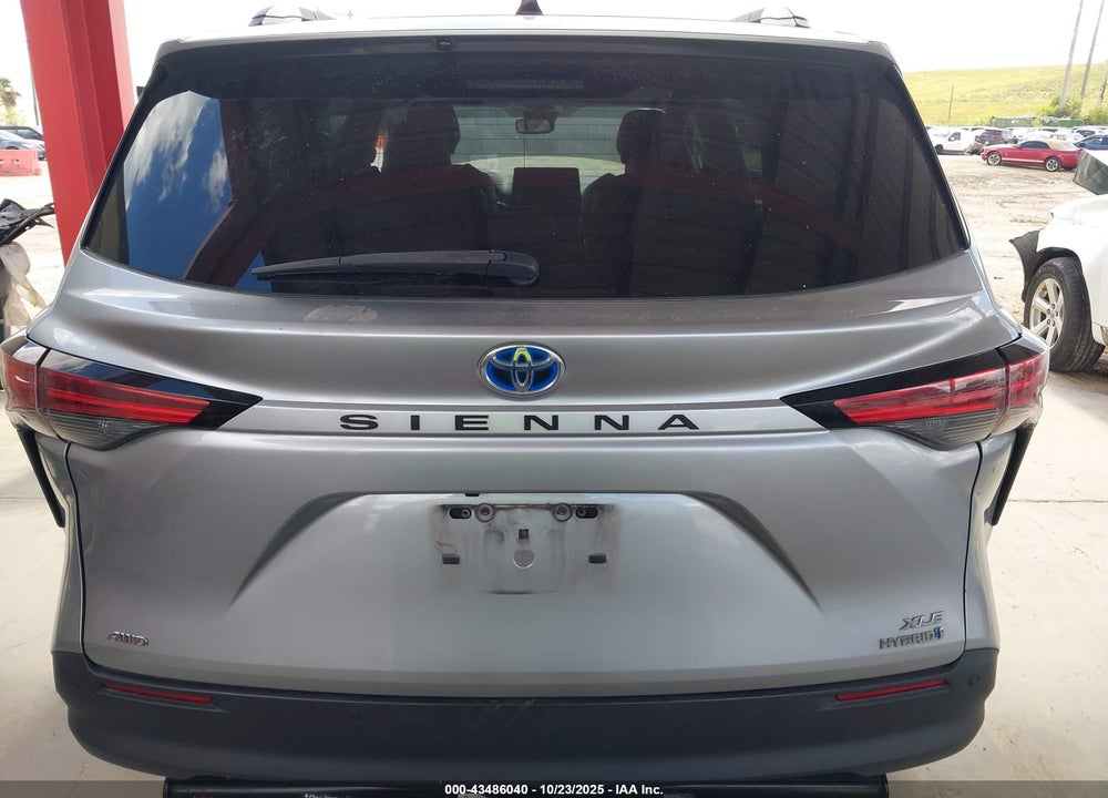 2021 TOYOTA SIENNA XLE VIN: 5TDYSKFC5MS007913