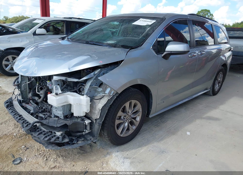 2021 TOYOTA SIENNA XLE VIN: 5TDYSKFC5MS007913