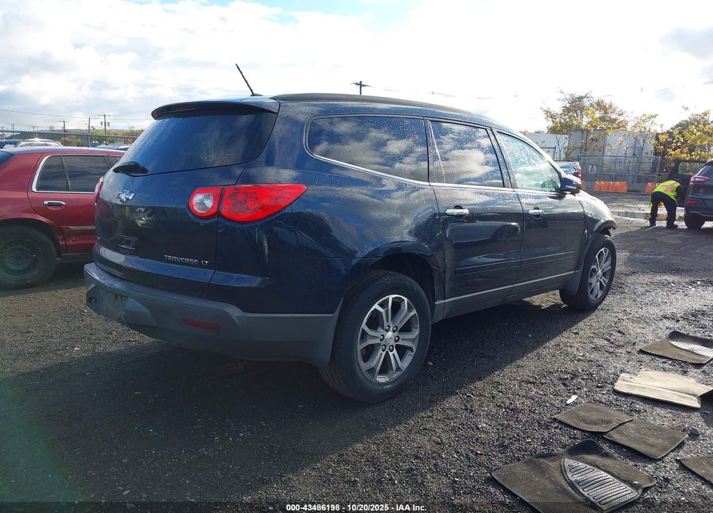 2011 CHEVROLET TRAVERSE VIN: 1GNKVGED7BJ175462