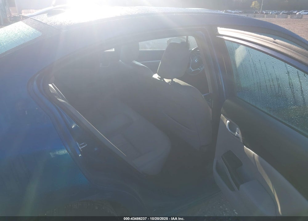 2015 HONDA CIVIC EX-L VIN: 19XFB2F91FE022580