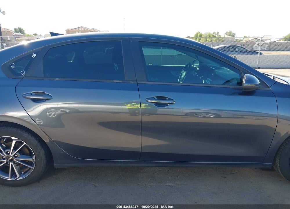 2022 KIA FORTE LXS VIN: 3KPF24AD1NE485275