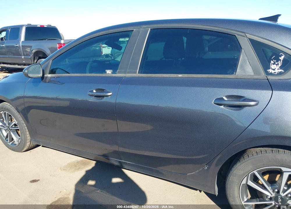 2022 KIA FORTE LXS VIN: 3KPF24AD1NE485275