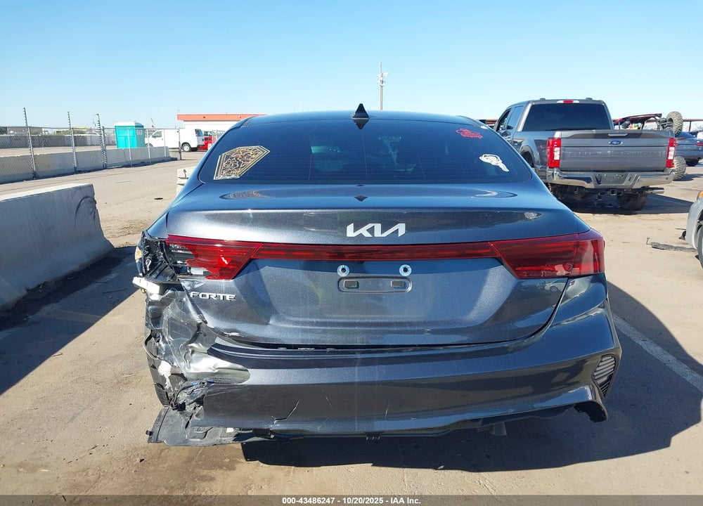 2022 KIA FORTE LXS VIN: 3KPF24AD1NE485275
