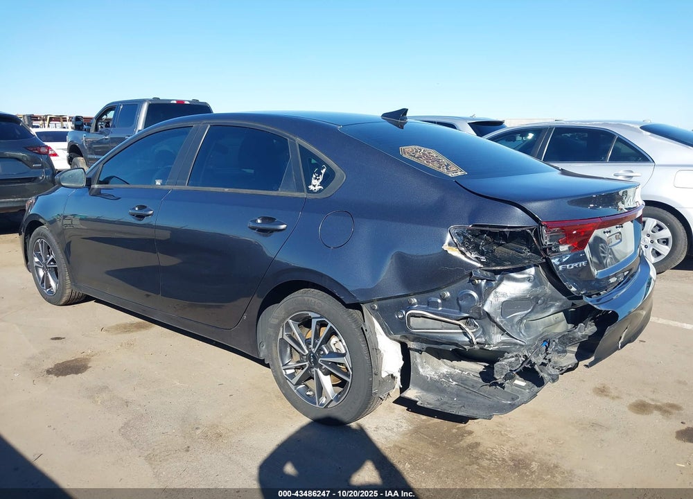 2022 KIA FORTE LXS VIN: 3KPF24AD1NE485275