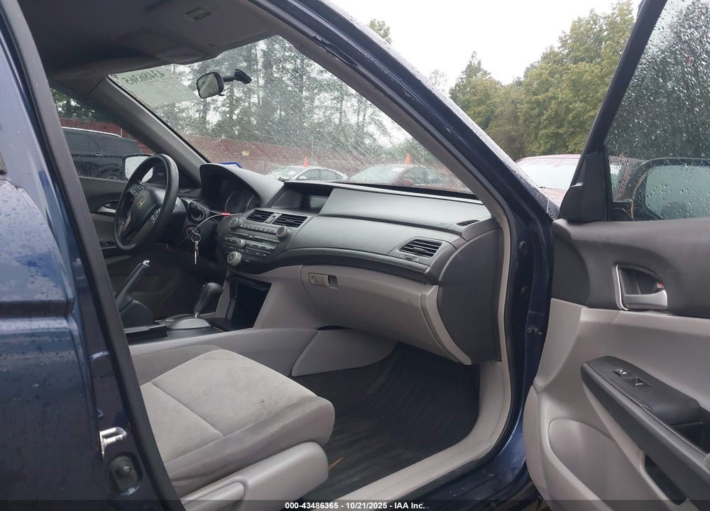 2008 HONDA ACCORD 2.4 LX-P VIN: JHMCP26438C039382