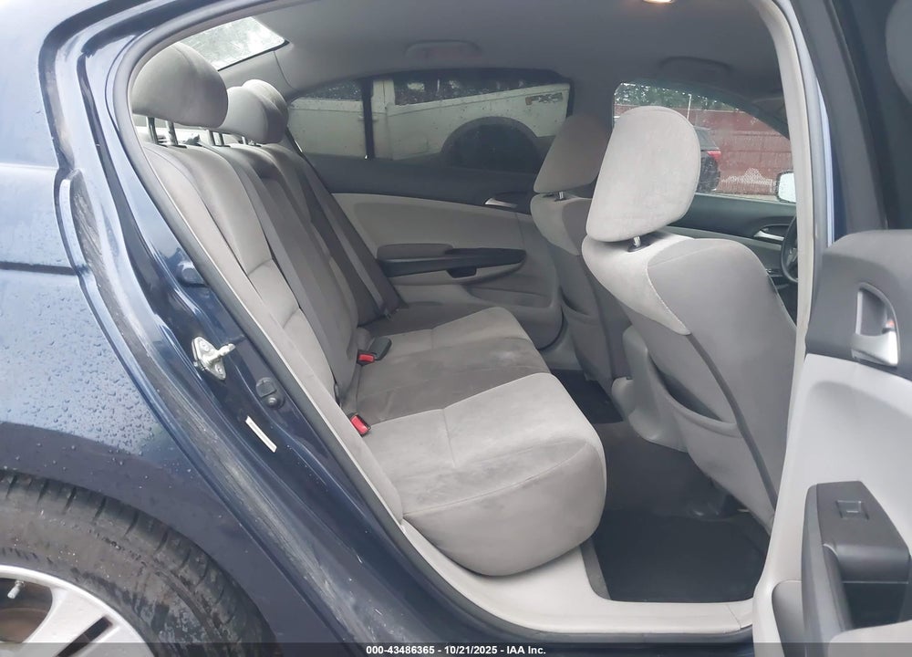2008 HONDA ACCORD 2.4 LX-P VIN: JHMCP26438C039382