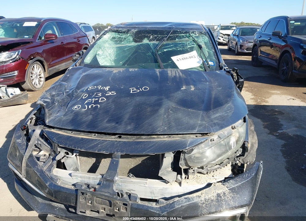 2019 HONDA CIVIC LX VIN: 19XFC2F62KE007454
