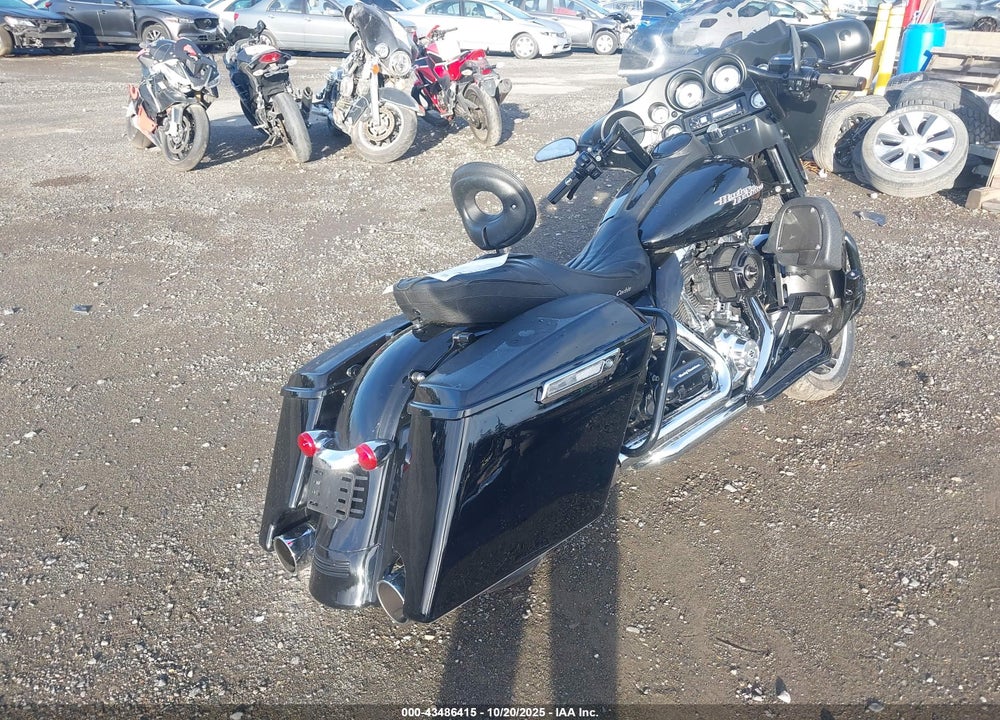 2013 HARLEY-DAVIDSON FLHX STREET GLIDE VIN: 1HD1KBM10DB635659