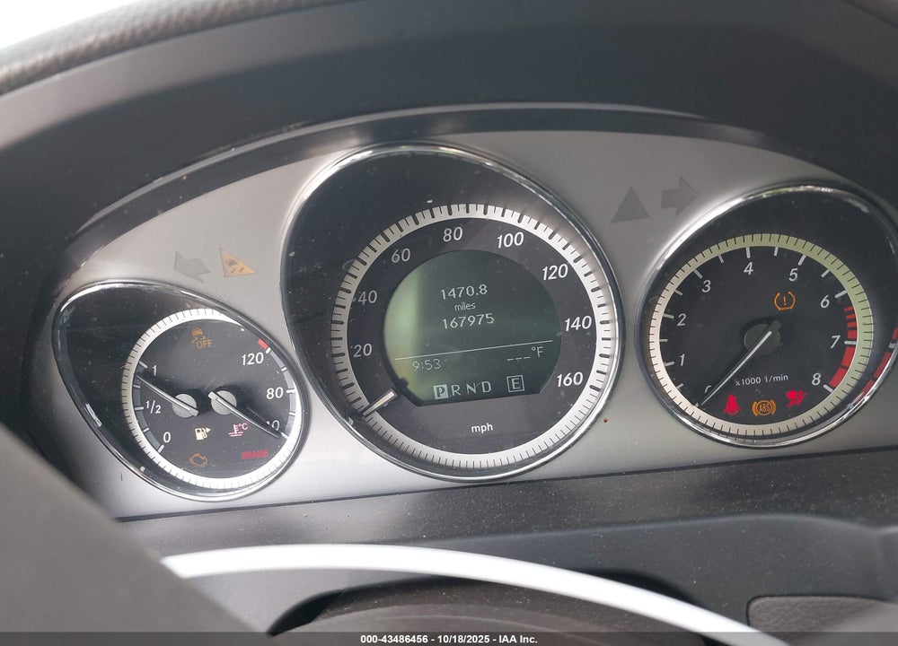 2011 MERCEDES-BENZ C 300 SPORT VIN: WDDGF5EB8BF629872