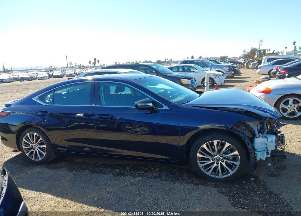 2020 LEXUS ES 300H VIN: 58AD21B1XLU010690