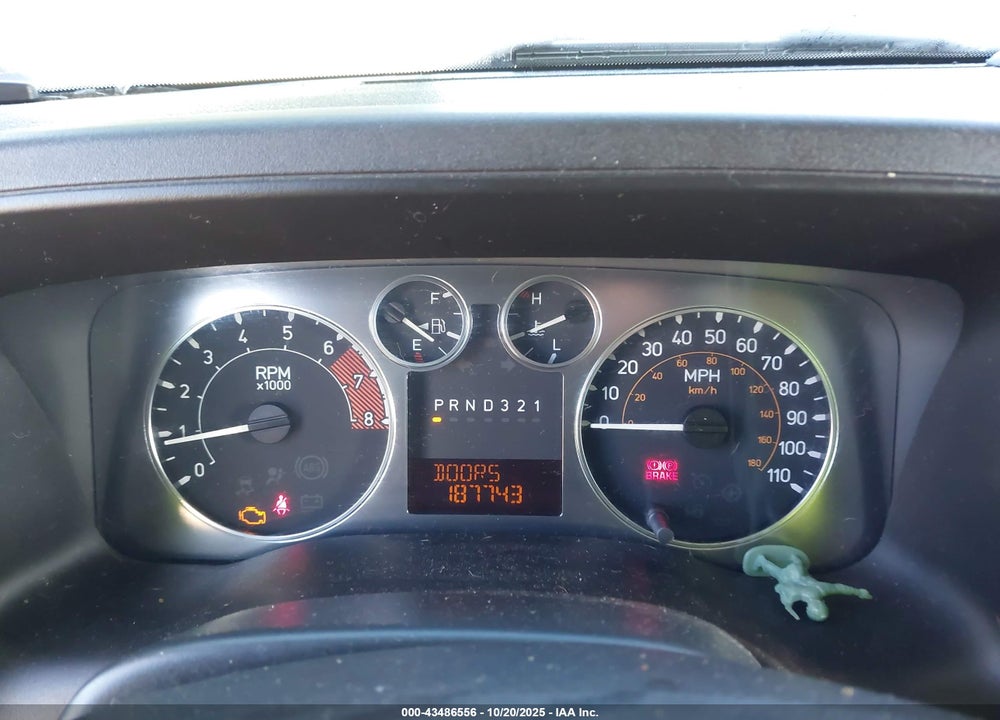 2006 HUMMER H3 VIN: 5GTDN136868161837