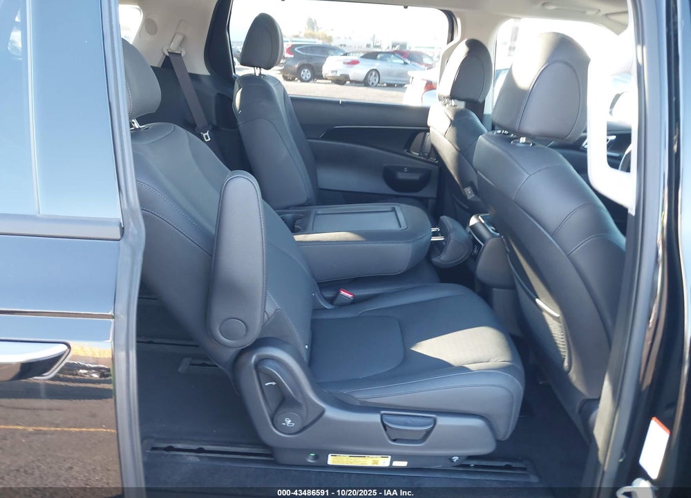 2026 KIA CARNIVAL MPV HYBRID SX PRESTIGE VIN: KNDNE5KA1T6086141