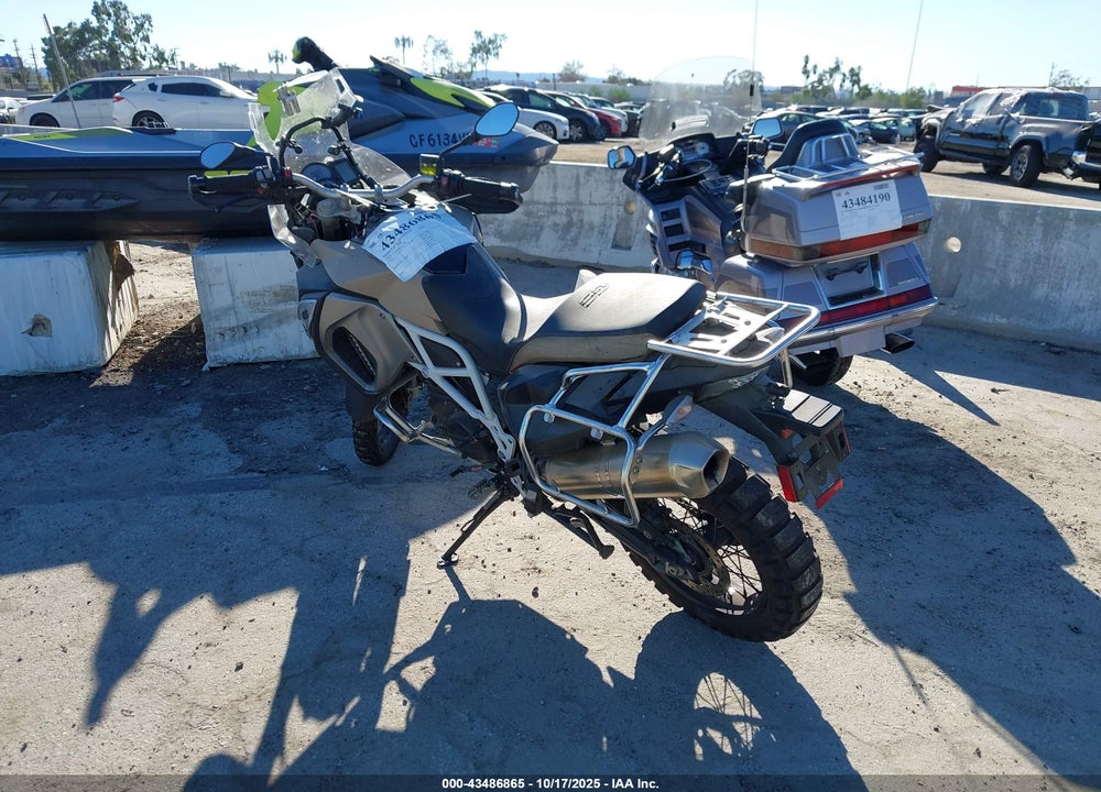 2017 BMW F800 GS ADVENTURE VIN: WB10B6506HZ662708