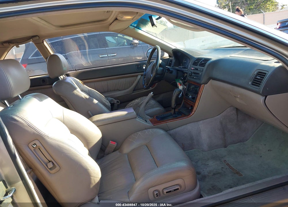 1992 ACURA LEGEND LS VIN: JH4KA8278NC001075