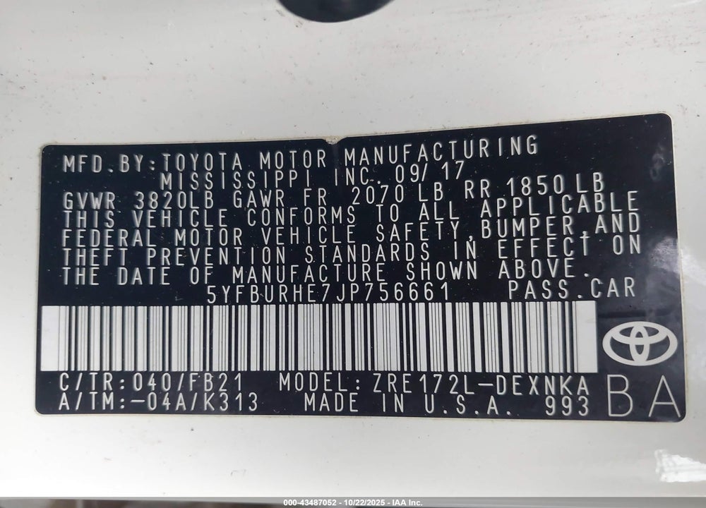2018 TOYOTA COROLLA LE VIN: 5YFBURHE7JP756661