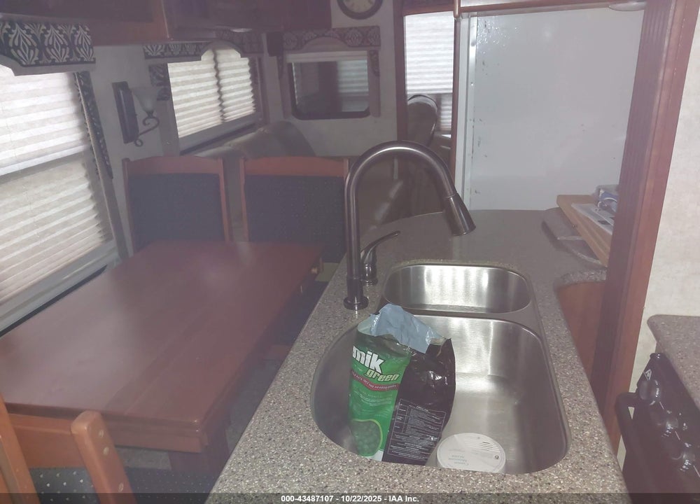 2014 KEYSTONE MONTANA VIN: 4YDF34027E4700248