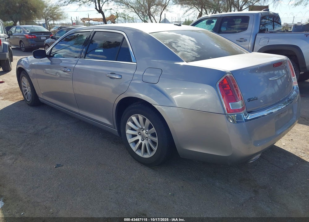 2014 CHRYSLER 300 VIN: 2C3CCAAG2EH382657