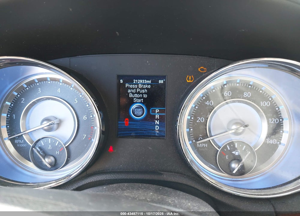 2014 CHRYSLER 300 VIN: 2C3CCAAG2EH382657