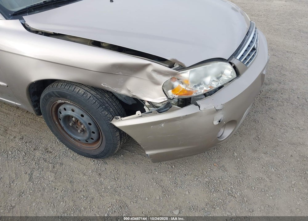 2003 KIA SPECTRA LS VIN: KNAFB121735287826