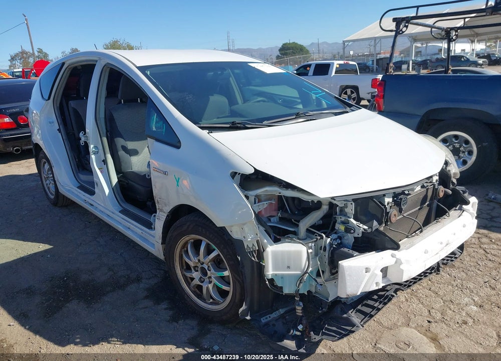 2015 TOYOTA PRIUS V THREE VIN: JTDZN3EU3FJ020591