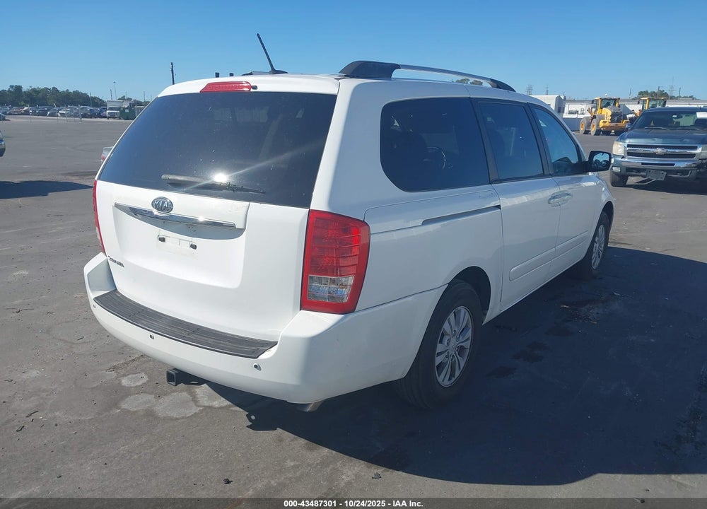 2011 KIA SEDONA LX VIN: KNDMG4C79B6382526