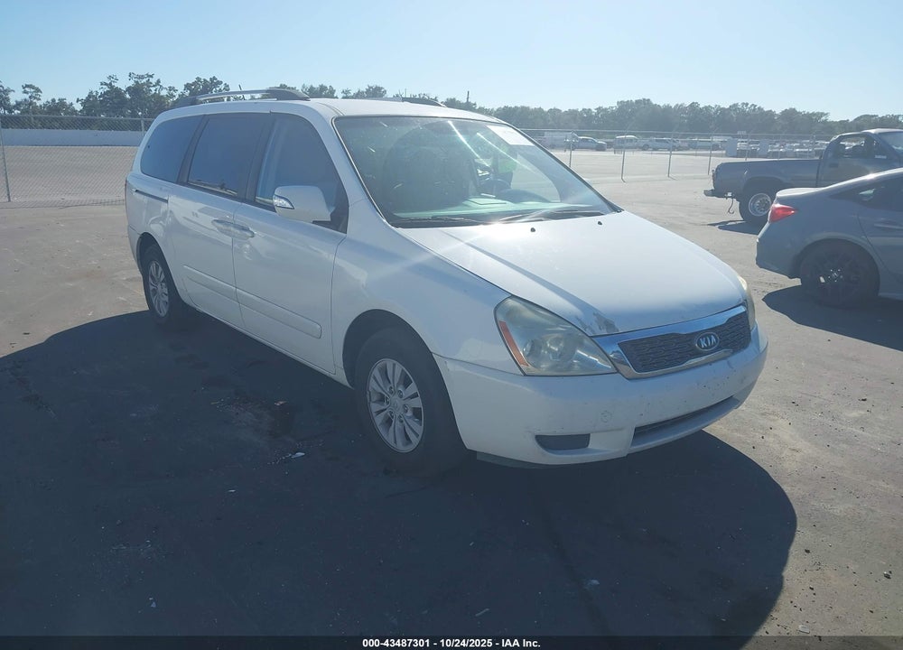 2011 KIA SEDONA LX VIN: KNDMG4C79B6382526