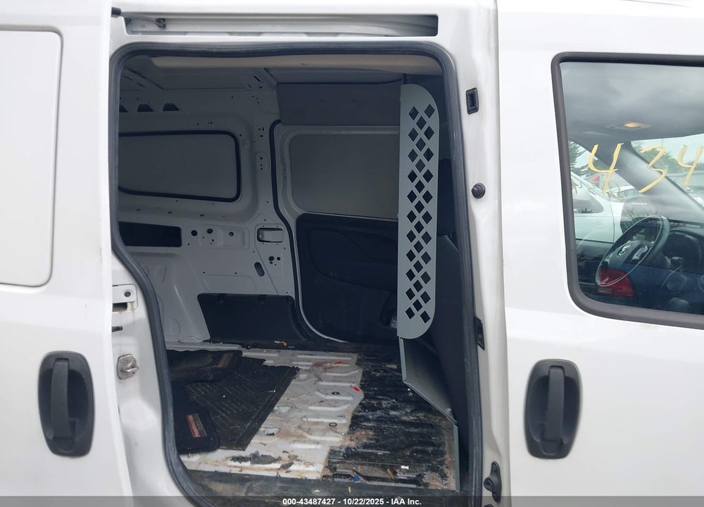 2017 RAM PROMASTER CITY TRADESMAN VIN: ZFBERFAB9H6F03457