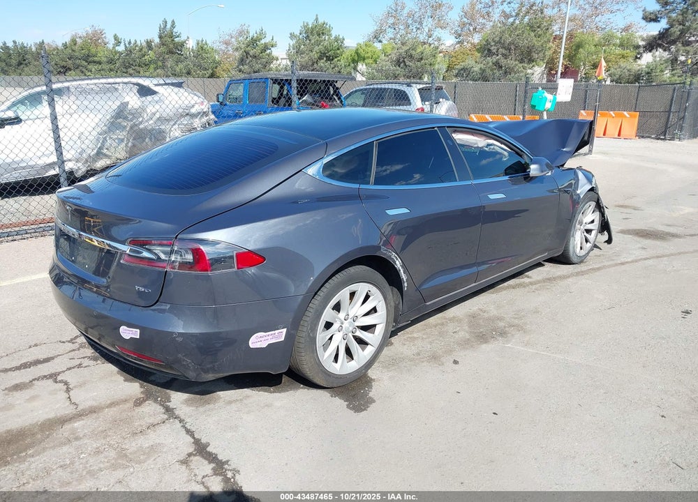 2018 TESLA MODEL S 100D/75D/P100D VIN: 5YJSA1E25JF294259