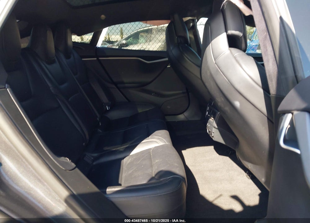 2018 TESLA MODEL S 100D/75D/P100D VIN: 5YJSA1E25JF294259