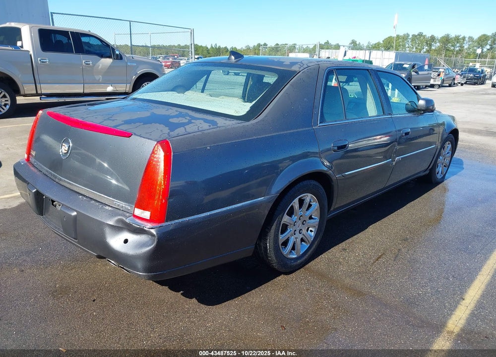 2010 CADILLAC DTS LUXURY COLLECTION VIN: 1G6KD5EY7AU100215