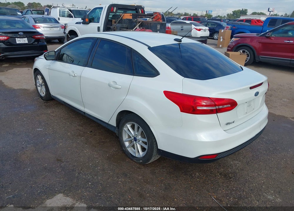 2017 FORD FOCUS VIN: 1FADP3F29HL332610