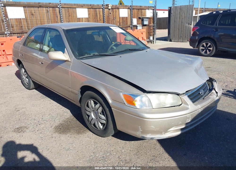 2000 TOYOTA CAMRY LE VIN: 4T1BG22K1YU623951