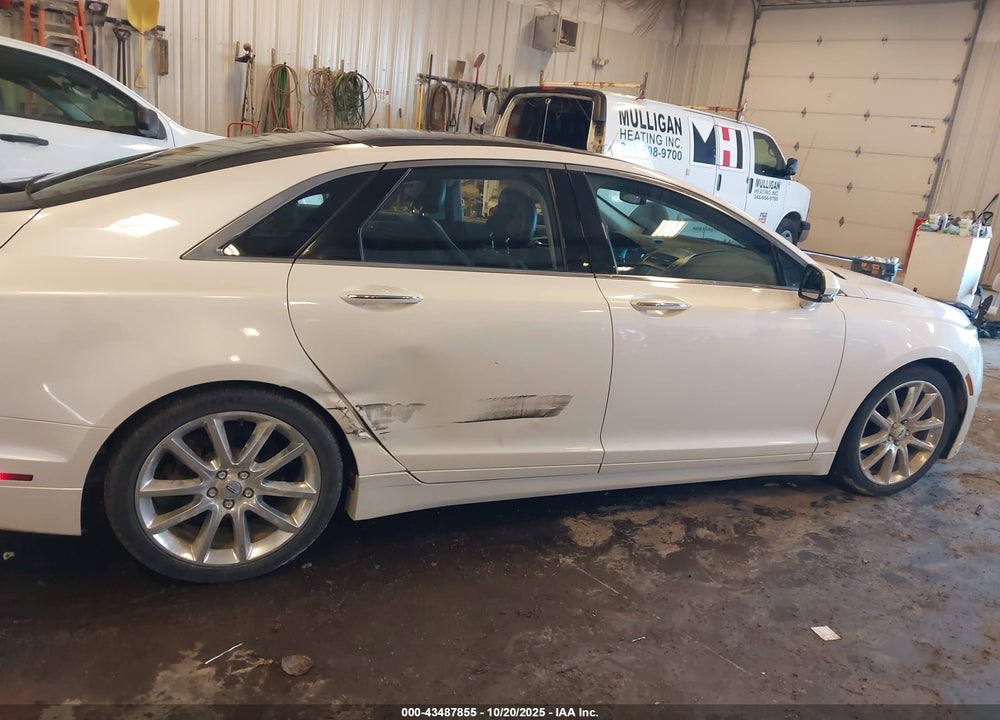 2015 LINCOLN MKZ VIN: 3LN6L2LUXFR606292