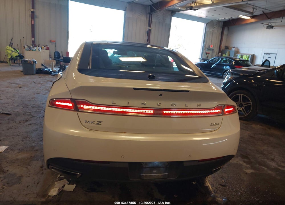 2015 LINCOLN MKZ VIN: 3LN6L2LUXFR606292