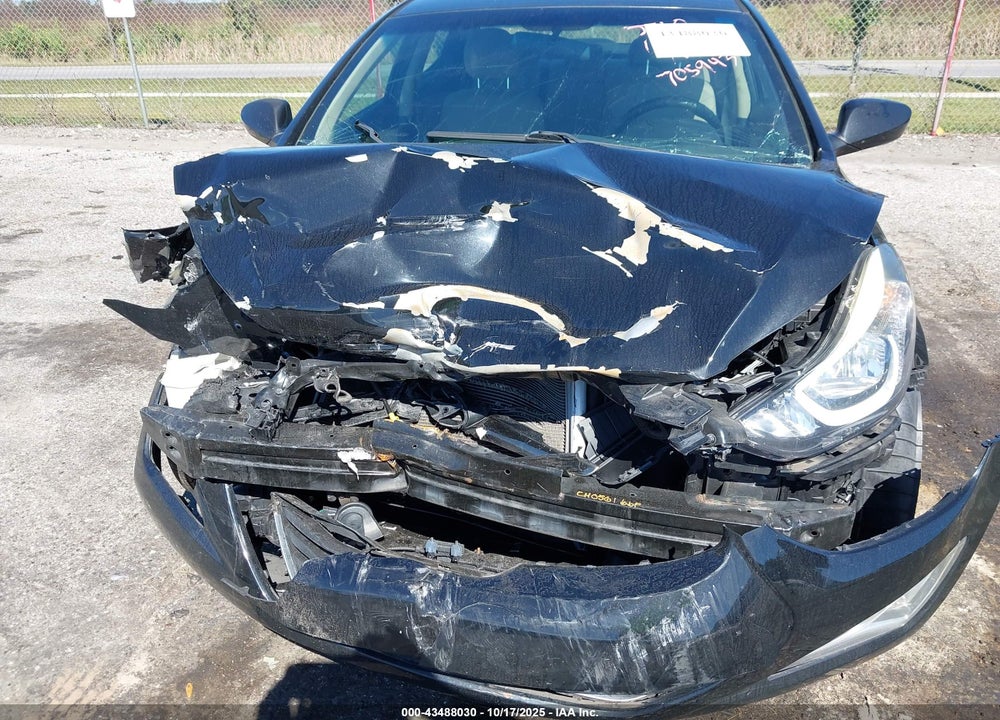 2016 HYUNDAI ELANTRA SE VIN: 5NPDH4AE4GH705943