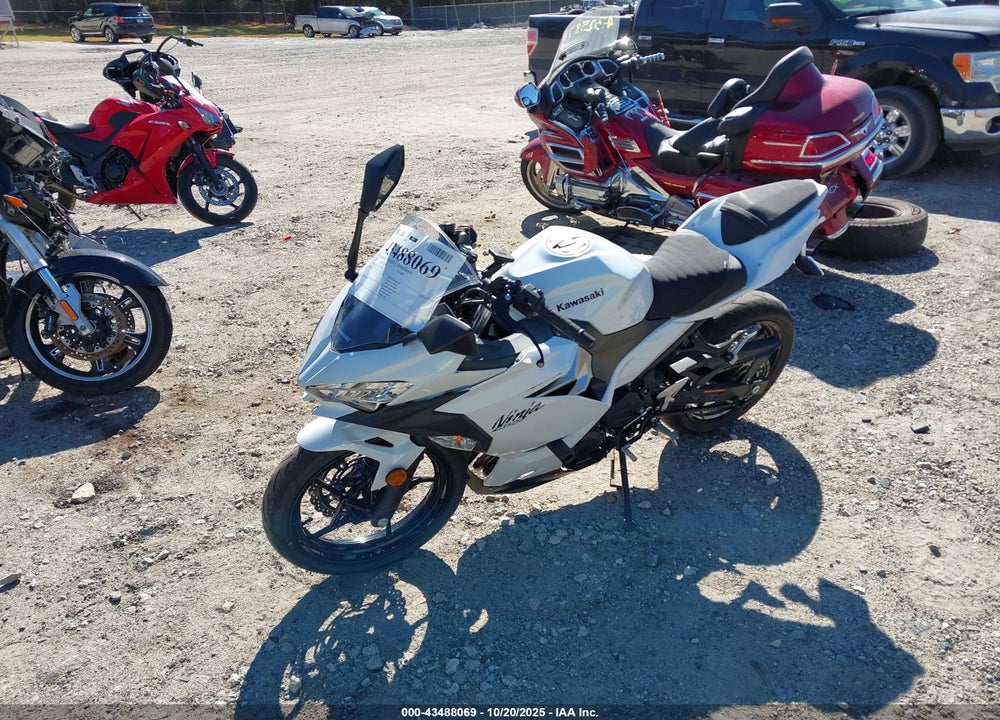 2020 KAWASAKI EX400 VIN: JKAEXKH12LDA66943