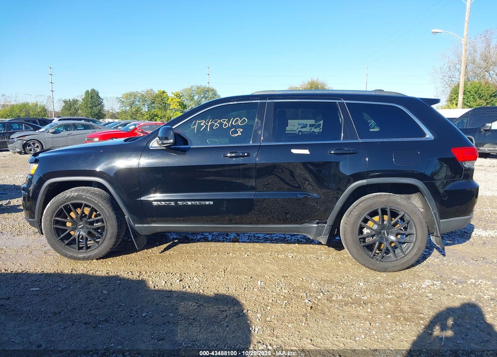 2017 JEEP GRAND CHEROKEE VIN: 1C4RJFBT5HC747943