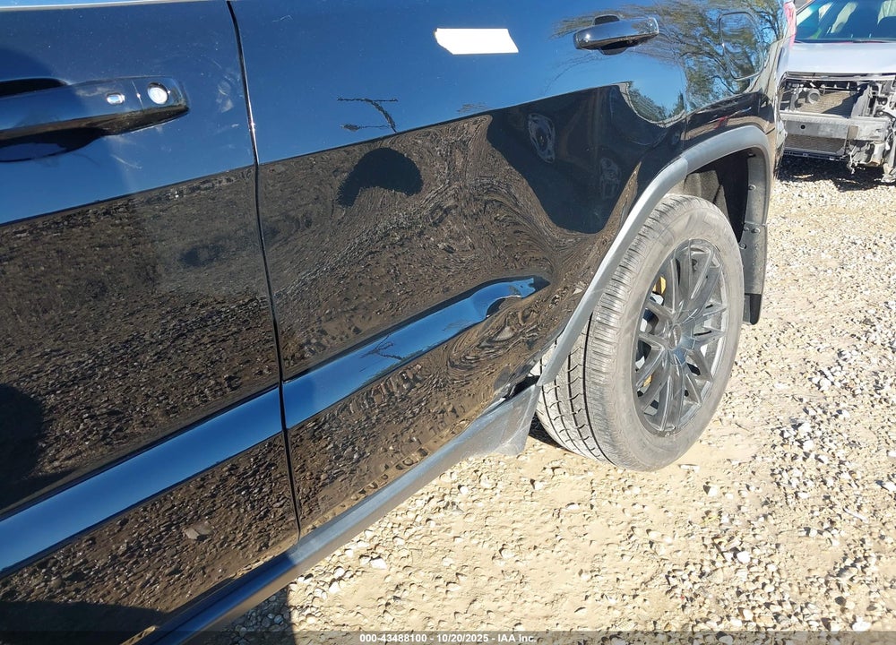 2017 JEEP GRAND CHEROKEE VIN: 1C4RJFBT5HC747943