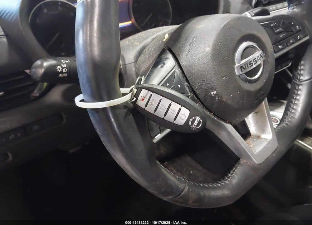 2021 NISSAN SENTRA SV XTRONIC CVT VIN: 3N1AB8CV5MY256041