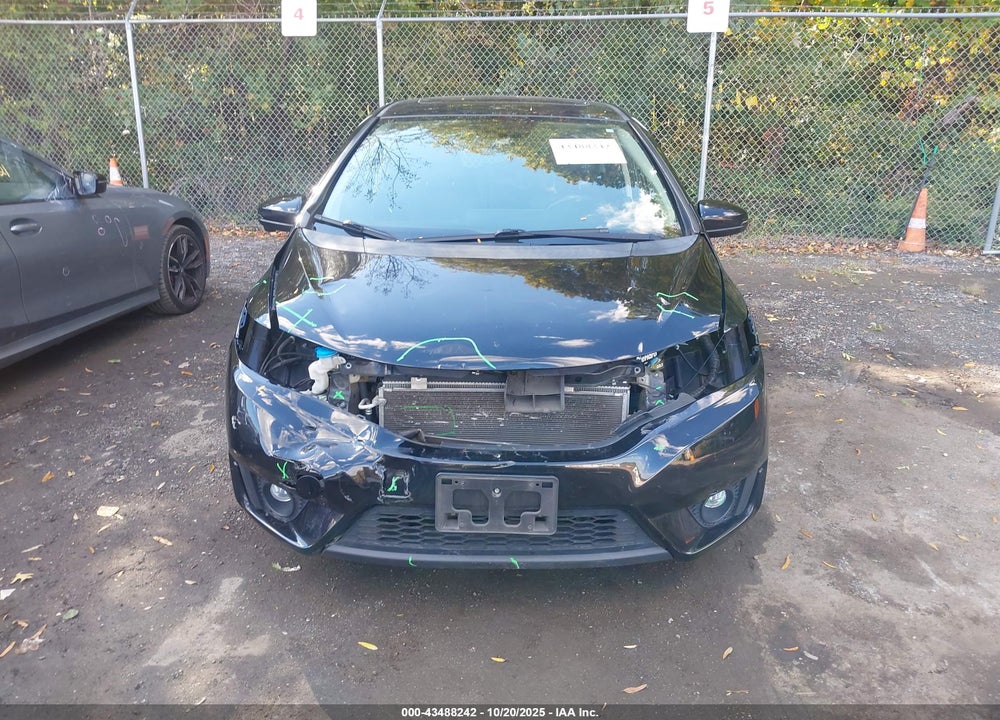 2015 HONDA FIT VIN: 3HGGK5H89FM731419