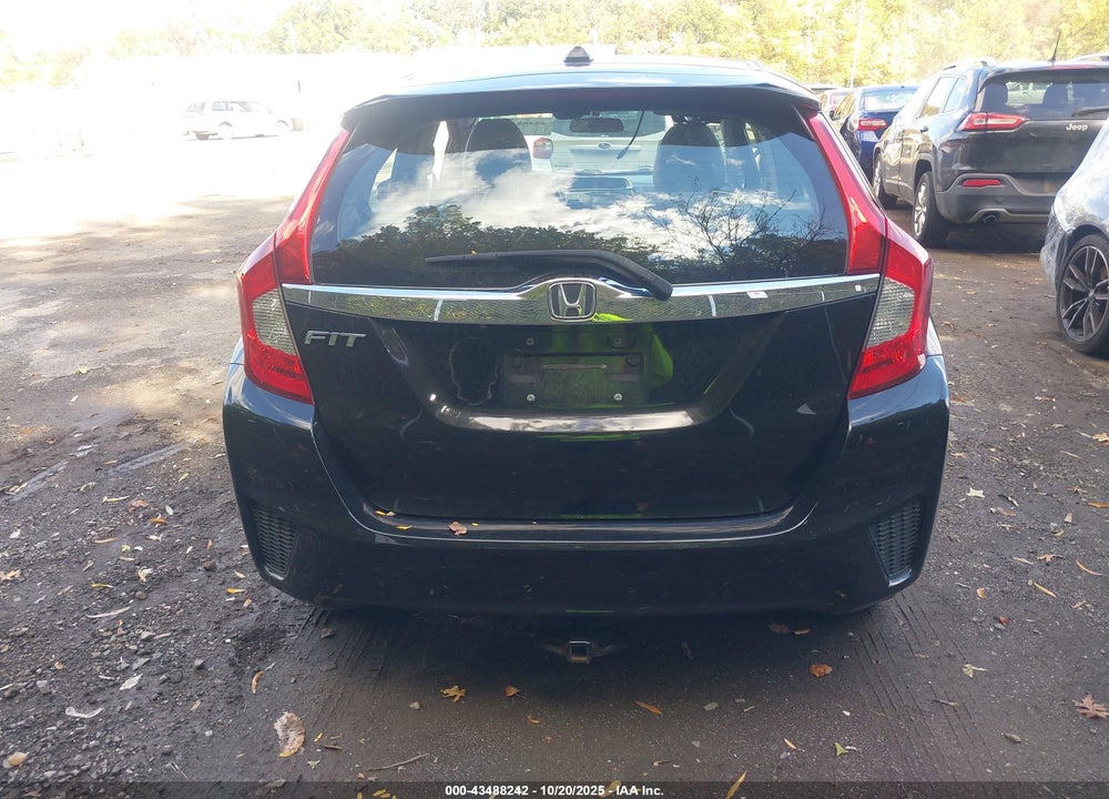 2015 HONDA FIT VIN: 3HGGK5H89FM731419