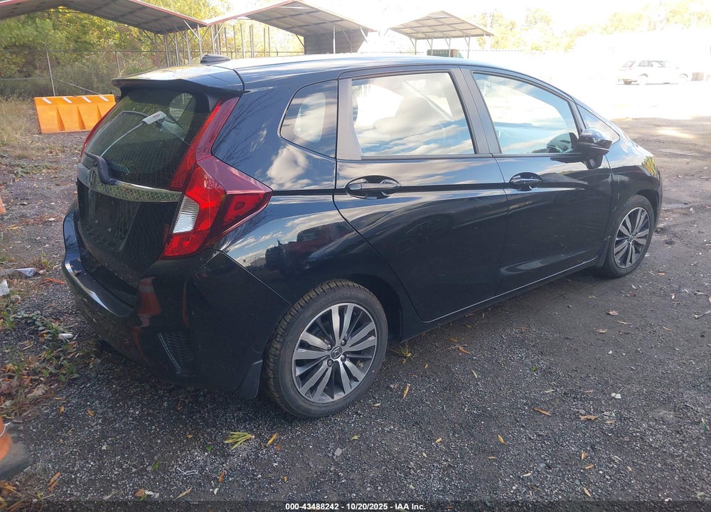 2015 HONDA FIT VIN: 3HGGK5H89FM731419