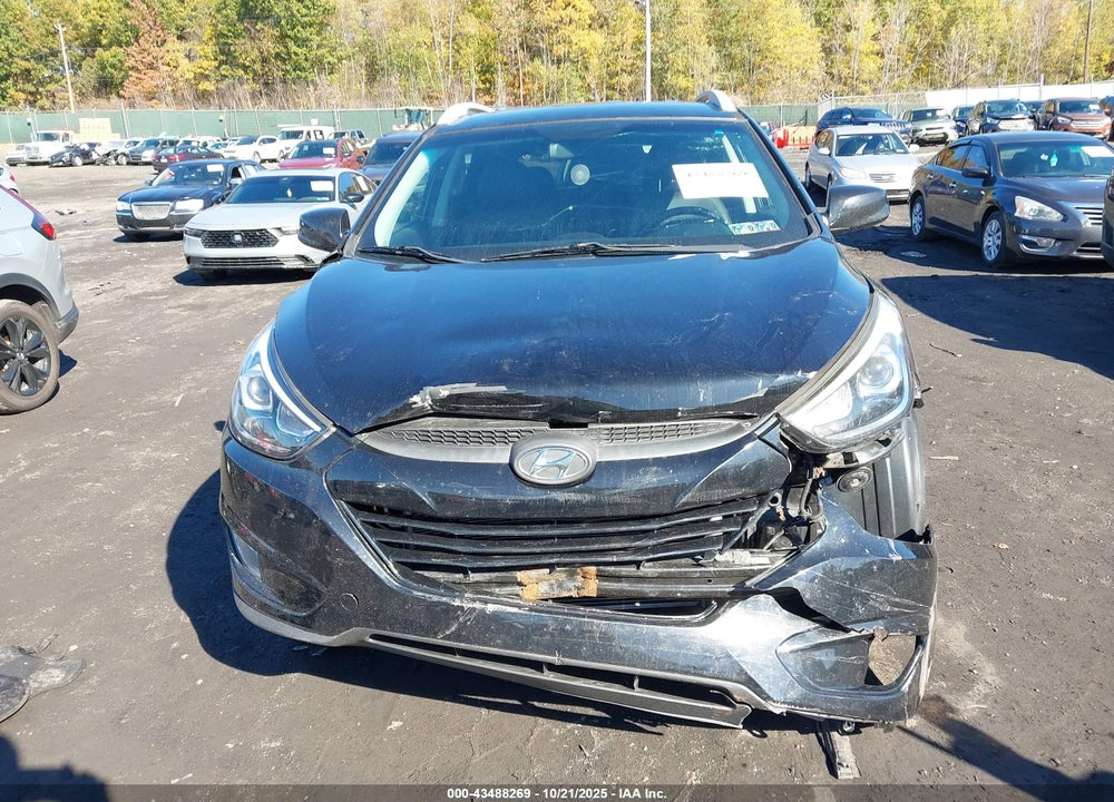 2015 HYUNDAI TUCSON SE VIN: KM8JUCAG9FU081860