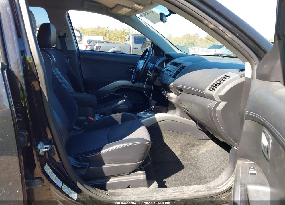 2011 MITSUBISHI OUTLANDER GT VIN: JA4JT5AX8BU008101
