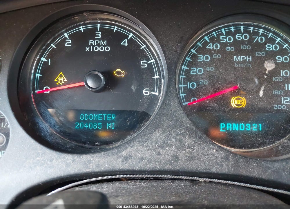 2008 CHEVROLET TAHOE LT VIN: 1GNFK13018J115502