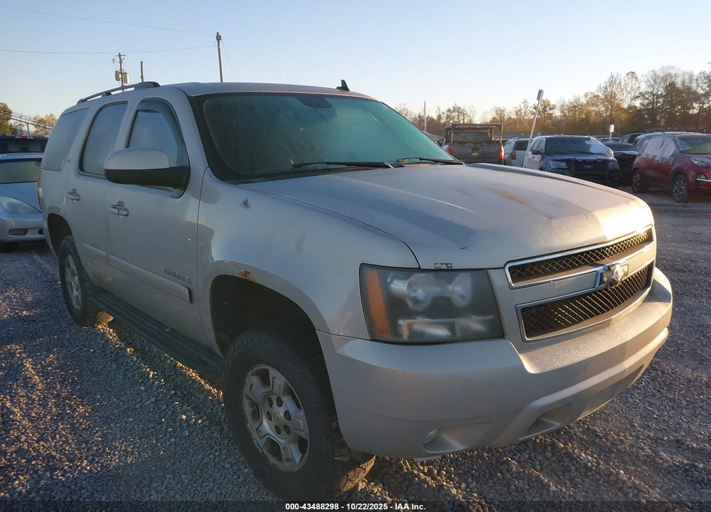 2008 CHEVROLET TAHOE LT VIN: 1GNFK13018J115502