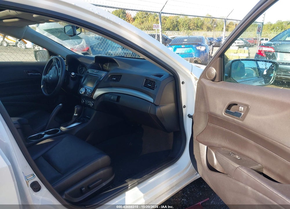 2017 ACURA ILX VIN: 19UDE2F74HA013196