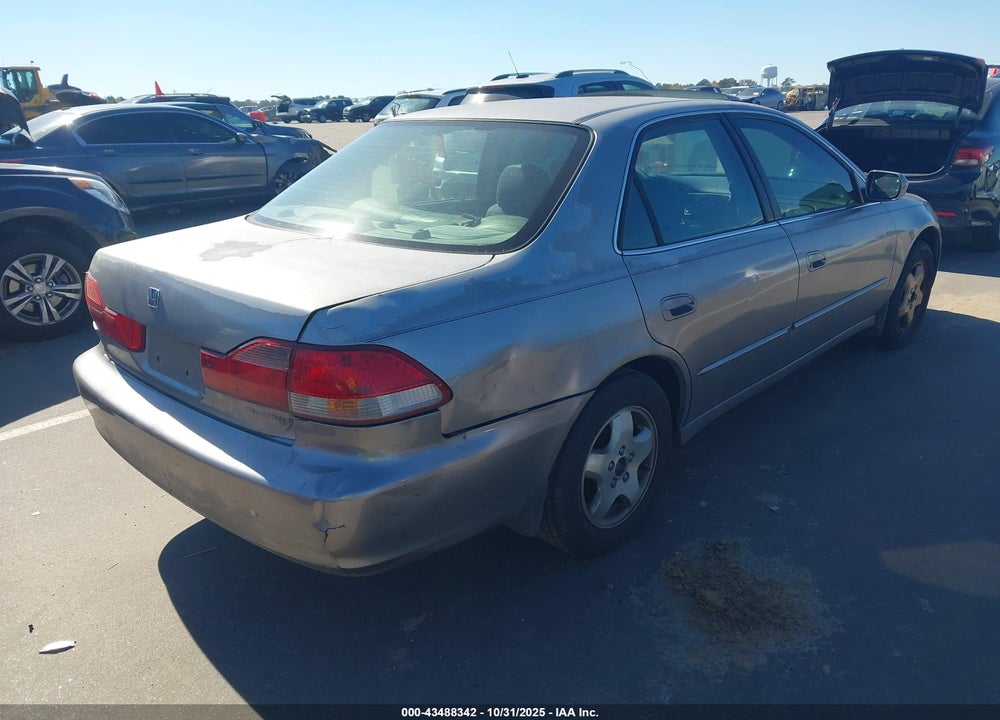 2000 HONDA ACCORD 3.0 EX VIN: 1HGCG1654YA014234