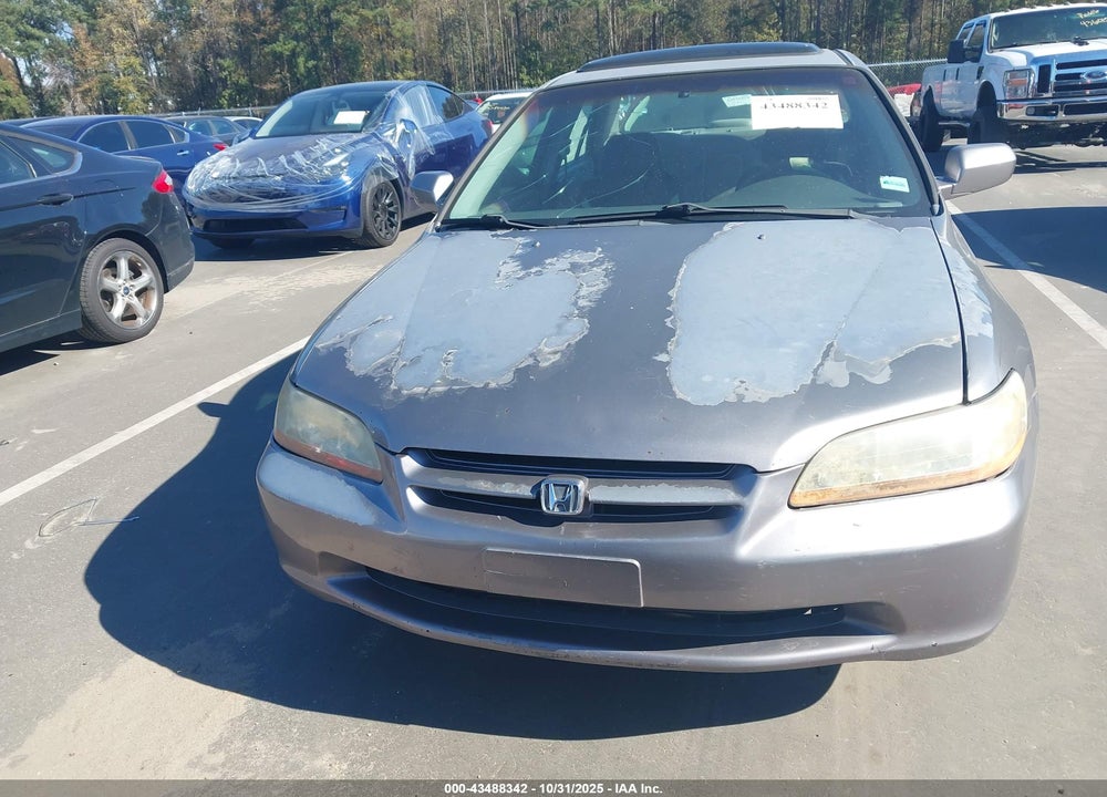 2000 HONDA ACCORD 3.0 EX VIN: 1HGCG1654YA014234
